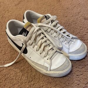 Nike Blazers Low ‘77 Womens